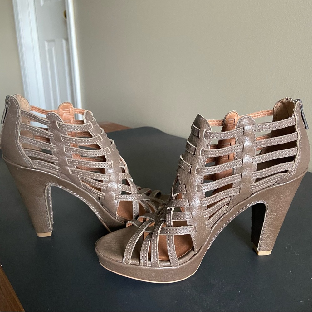 Lucky Brand cage sandals